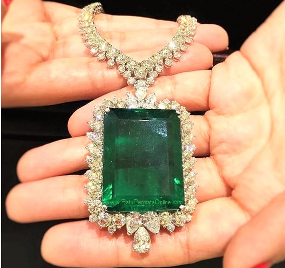 Emerald Meaning and Healing Powers - The complete guide